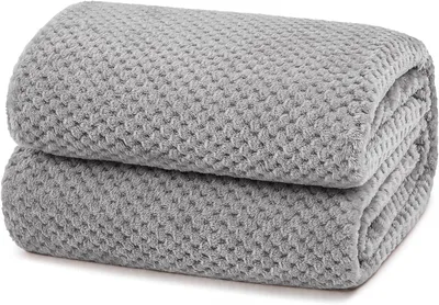 Obrázok produktu pre Fleece deka 150x200 cm, svetlosivá, vafľový vzor, pre pohovku