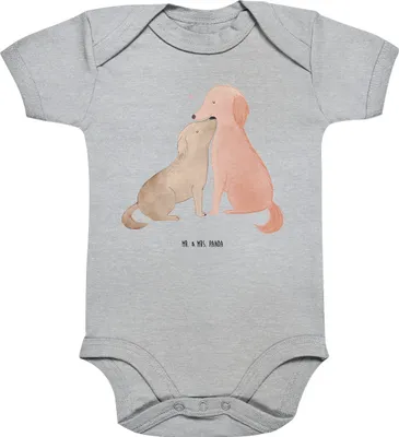 Produktbild von Mr. & Mrs. Panda Strampler Baby Hunde Liebe 3. - 6. Monat - Heather Grey - Geschenk, Herz, Babystrampler, Babybody, babykleidung body, Hund, Sprüche, Kuss, Vertrauen