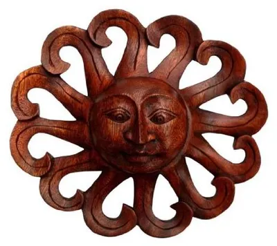Wandrelief Sonne aus Holz, handgeschnitzt, 30 cm