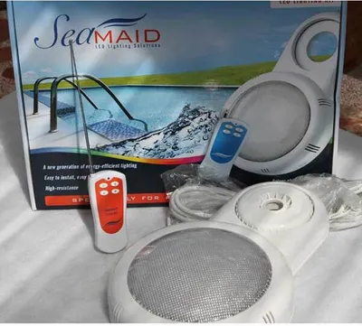 Produktbild von SeaMAID LED RGB Unterwasserscheinwerfer für Aufstellbecken