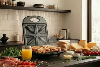Produktbild von Promis SANDWICH TOASTER FOR 4 SANDWICHES BLACK ST