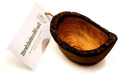 Produktbild von Mini Dipschälchen aus Olivenholz, oval 8 cm, mit naturbelassenem Rand
