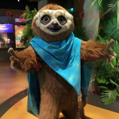 Productafbeelding van Sloth mascotte REDBROKOLY kostuum karakter gekleed met een capribroek en sjaalspelden