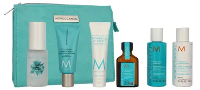 Productafbeelding van Shampoo 70 ml / Conditioner 70 ml / Haarbehandeling 25 ml / Douchegel 30 ml / Handcrème 40 ml / Geurmist 30 ml. Moroccanoil Hydration Essentials: cadeauverpakking voor haar- en lichaamsverzorging