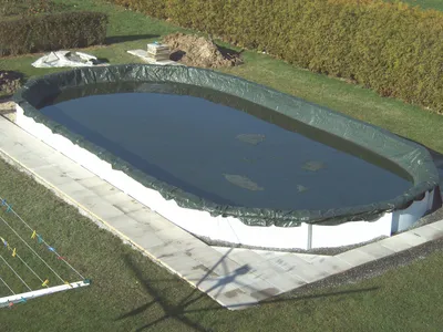 Produktbild von Steinbach Abdeckplane "Winter" für ovale Swimming Pool Stahlwandbecken grün 550 x 360 cm