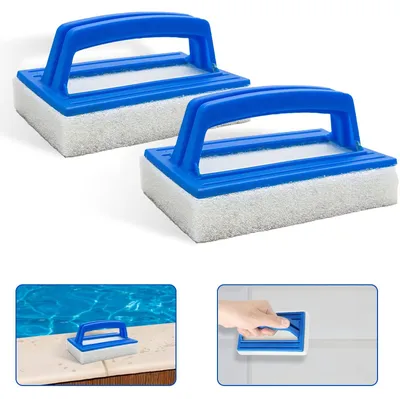 Image de 2 brosses-éponges pour piscine, pour un nettoyage efficace
