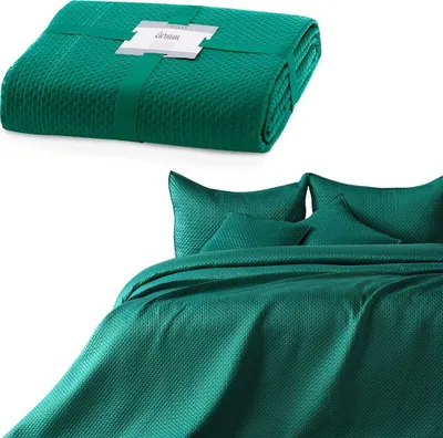 Zdjęcie produktu dla Narzuta Carmen - Narzuta Premium z matową satynową powierzchnią, Kolor:Alpinegreen, Rozmiar:Narzuta 240x260 cm