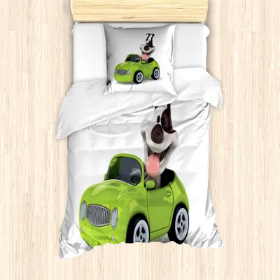 Produktbild von ABAKUHAUS Dog-Treiber Bettbezug Set für Einzelbetten, Fun Dog Sports Car, Milbensicher Allergiker geeignet mit Kissenbezug, 135 cm x 200 cm - 80 x 80 cm, Lindgrün Grau Braun