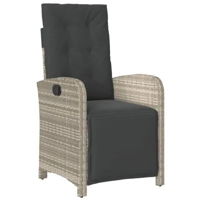 Obrázok produktu pre vidaXL Záhradné kreslo s nastaviteľnou opierkou nôh Light Grey Poly Rattan