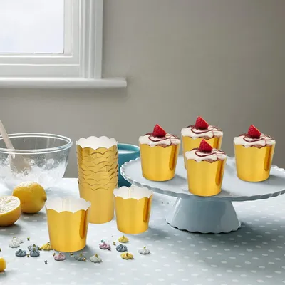 Produktbild von Papier Cupcake Hüllen 50 Stück silber 45x50mm