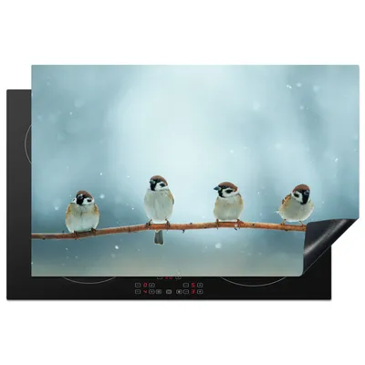 Produktbild von KitchenYeah© Herdabdeckplatte Vögel - Spatz - Schnee - Winter , 81x52cm, Küche Deko, Glaskeramikkochfeld Herdabdeckung, Abdeckplatte fùr Kochfeld