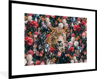 Produktbild von MuchoWow® Gerahmtes Poster Leopard - Blumen - Tiere 90x60 cm - Poster mit Schwarzem Bilderrahmen Wandposter Rahmen Foto Bilder - Wanddekoration - Fotos