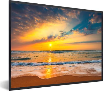 Produktbild von MuchoWow® Gerahmtes Poster Sonnenuntergang - Strand - Meer - Wolken - Orange 80x60 cm - Poster mit Schwarzem Bilderrahmen Wandposter Rahmen Foto Bilder - Schwarzem - Mit Gestell