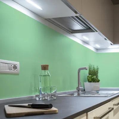 Produktbild von Dekorative Vinyl-Klebefolie auf Meterware – Waschbarer, wasserfester Aufkleber für Wände, Küchen und Möbel – 60 cm x 50 m – Mint