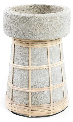 Produktbild von Bazar Bizar Kerzenhalter aus terrakotta und rattan in beton und braun, 12x12x20cm