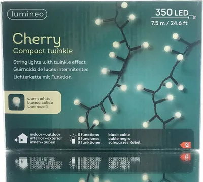 The image shows the packaging of Lumineo LED string lights.