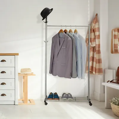 Produktbild von Relaxdays Garderobe mit Rollen, HBT: 165x80x44 cm, Metall, Ablage, mobiler Kleiderständer, Rollgarderobe, silber/schwarz