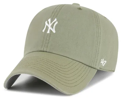 Imagen del producto de Gorra tipo "strapback" de la marca 47 Brand, modelo "BASE RUNNER", del equipo New York Yankees, color verde jade