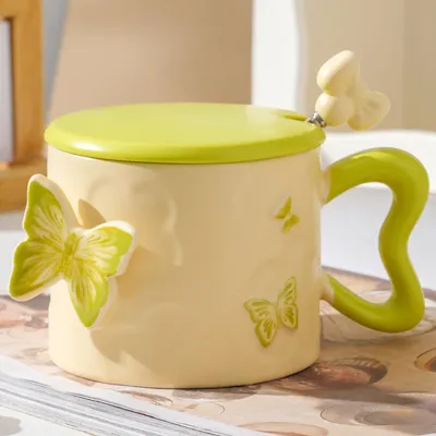 Image de Tasse en porcelaine verte de 350 ml, idéale pour le thé et le café