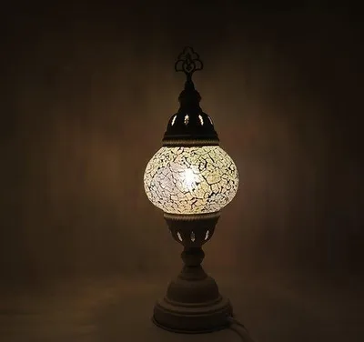 Zdjęcie produktu dla Turecka lampa mozaikowa – biała lampa stołowa – lampa marokańska – ręcznie wykonana – wysokość 42 cm – średnica 12 cm