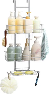 Productafbeelding van Unyqoos® Doucheplank – Ophangklem voor douche, boorvrij, 2-laags, gemaakt van roestvrij metaal, 32 x 13,6 x 64 cm, geschikt voor glazen wanden/deuren tot 4,6 cm dik, met zeephouder, zilverkleurig