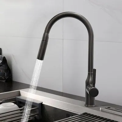 Productafbeelding van Ibenzoa® Éénhendelmengkraan met uittrekbare douchekop – Grijs keukenkraan en badkraan, 360° draaibaar, met 2 straalstanden