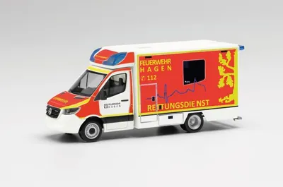 Zdjęcie produktu dla MERCEDES Sprinter Fahrtec 18 strażak, HER096713, skala 1/87, HERPA