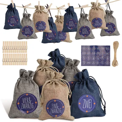 Immagine prodotto di Jopassy 24 calendari dell'Avvento da riempire, sacchetti in tessuto sacchetti regalo di Natale per calendari natalizi, sacchetti calendario dell'Avvento con 1-24 numeri dell'Avvento etichette regalo in carta kraft, blu / bianco / grigio