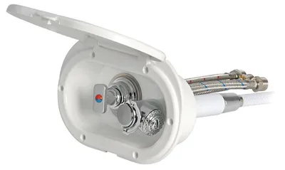 Zdjęcie produktu dla Ovalna Skrzynka Prysznicowa Biały Wąż PVC 4 m Wyjście Tylne - Osculati 15.240.02