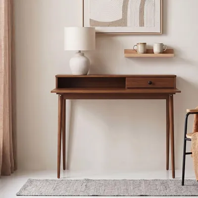 Produktbild von Schreibtisch MALINA mit Aufsatz & Schublade aus Kiefer Massivholz, Kastanien farben - Bürotisch mit Stauraum & konischen Beinen, Stabiler PC-Tisch aus robusten Materialien
