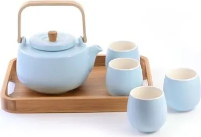 Produktbild von Tee-Set "Beppo" Porzellan, mit Bambustablett, 6-teilig mit Edelstahlsieb, Kanne 0,9 l, Cup 0,175 l Tablett 30,5 x 23 cm