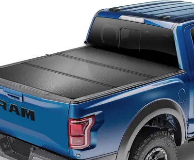 Zdjęcie produktu dla Trójskładana pokrywa skrzyni ładunkowej do samochodów Ford F-250 F-350 Super Duty z lat 1999-2024