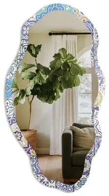 Produktbild von Asymmetrischer Wandspiegel mit Druck – 90x45 cm – unregelmäßige organische Form – moderner Dekospiegel – für Wohnzimmer, Flur und Schlafzimmer - Originalmosaik, KI-generiertes Bild