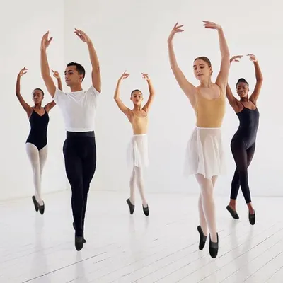 Tanzschuhe für Kinder und Erwachsene - Schwarze Canvas-Slipper für rhythmische Bewegungen und komfortables Training