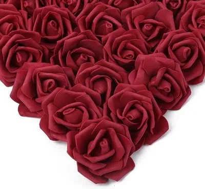 Zdjęcie produktu dla Unyqoos® 50 sztuk sztucznych róż z lateksowej pianki, główka róży o średnicy 7 cm, wysokość 3,5 cm – sztuczne róże do bukietów ślubnych, do samodzielnego tworzenia dekoracji, na wesele i do dekoracji stołu, kolor: bordo