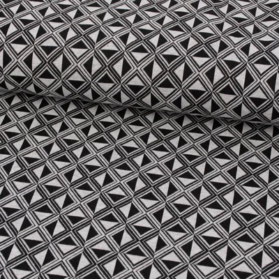 Produktbild von Bekleidungsstoff Meterware Viskose Jacquard Dreiecke Rauten hellgrau schwarz 145cm