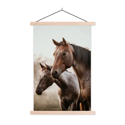 Produktbild von MuchoWow® Textilposter Pferde - Natur - Braun 60x90 cm mit holzfarbenen Rahmen - Textil