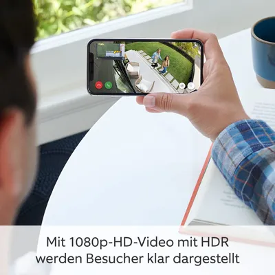 Produktbild von Ring Spotlight Cam Pro Plug-in, Weiß Außenkamera (Überwachungskamera, WLAN, Amazon Alexa), Farbe:Weiß