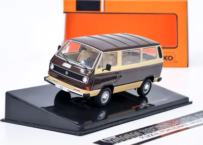 Obrázok produktu pre Volkswagen T3 Caravelle (1981) hnedý/béžový IXO 1:43