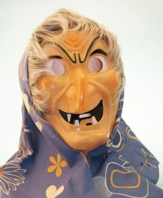 Produktbild von Hexenmaske mit Kopftuch und Haar
