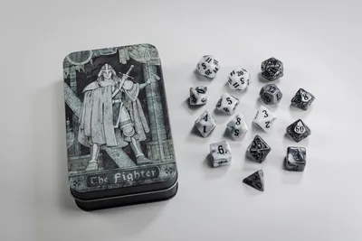 Immagine prodotto di Set di dadi classico per giochi di ruolo con personaggi classici: Guerriero (15)