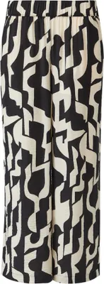 Immagine prodotto di s.Oliver 2165047.99A0.36, Pantaloni corti, Donna, Adulto, Nero, Vestibilità rilassata, Casual