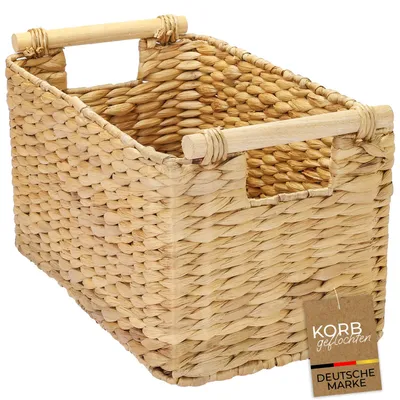 Produktbild von HMF Aufbewahrungskorb geflochten aus Wasserhyazinthe, dekorativer Korb mit Holzgriffen zur Aufbewahrung für Badezimmer, Wohnzimmer, Küche, 37 x 22 x 20 cm, Naturfarben, KI-generiertes Bild