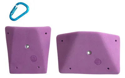 Zwei große Klettergriffe in lila von ShaunaJugs; Hersteller Entre Prises; mit einer Schraube in der Mitte.