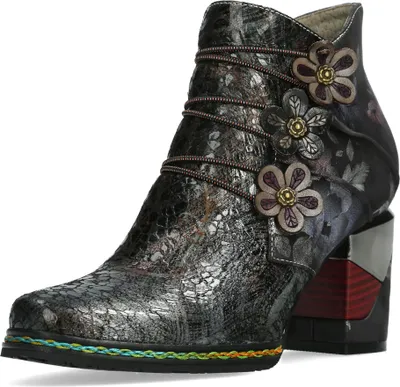 Produktbild von Laura Vita Damen Stiefelette Leder mit Blütenapplikation und Nieten Maevao 21, Größe:38 EU, Farbe:Schwarz