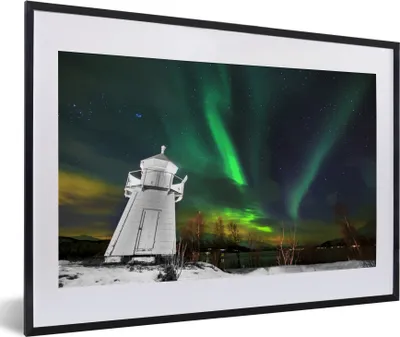 Produktbild von MuchoWow® MuchoWow® Gerahmtes Poster Nordlichter - Leuchtturm - Norwegen 60x40 cm - Poster mit zchwarzem Bilderrahmen - Schlafzimmer - Plakat in Rahmen - Drucken
