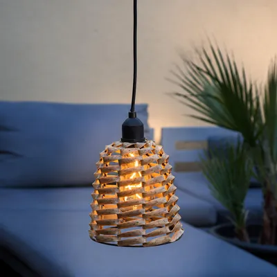 Produktbild von LED Hängeleuchte - Lampenschirm in Rattan-Optik - D: 15cm - Batterie/Timer - outdoor