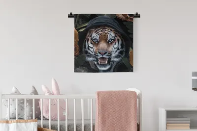 Produktbild von MuchoWow® Wandteppich Wandbehang Tiger - Kleidung - Blumen 60x60 cm Tapisserie Dekoration Wandtuch - Dekorationen - Wand Decke