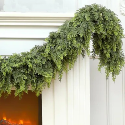 Productafbeelding van Kerstslinger - 1,8 m - Cederslinger - Groen - Dennennaalden