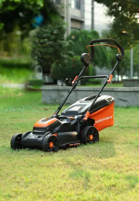 Produktbild von Yardforce Akku-Rasenmäher LM C40B mit siebenfacher Schnitthöhenverstellung orange-schwarz One Size